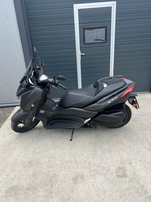 YAMAHA X-MAX 300 2021