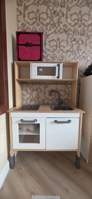 Детскии кухонныи гарнитур от IKEA.