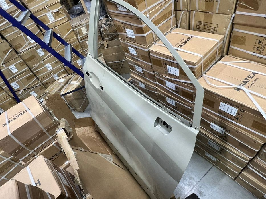 Hyundai Custin двери