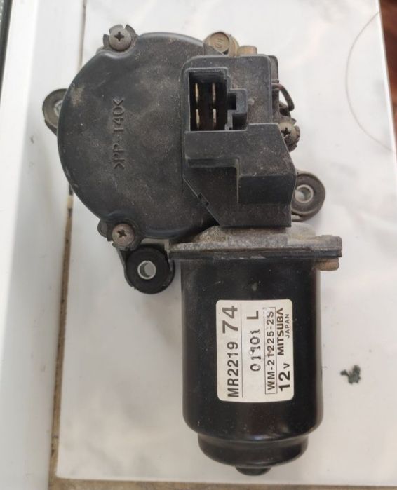 Моторчик дворников