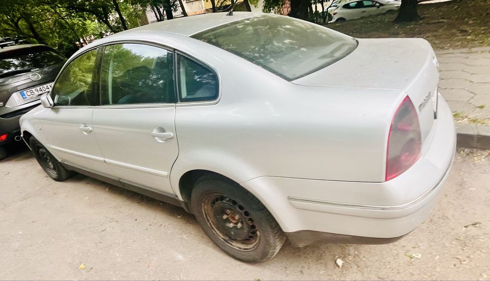 Продавам Volkswagen Passat 1. 9 TDI 131.кн.6 скорости