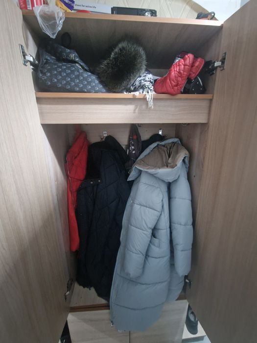 Шкаф прихожую бежевая