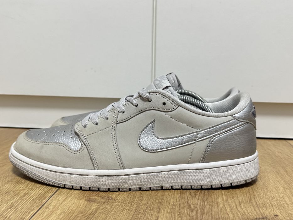 Air Jordan 1 Retro Low OG "Metallic Silver"