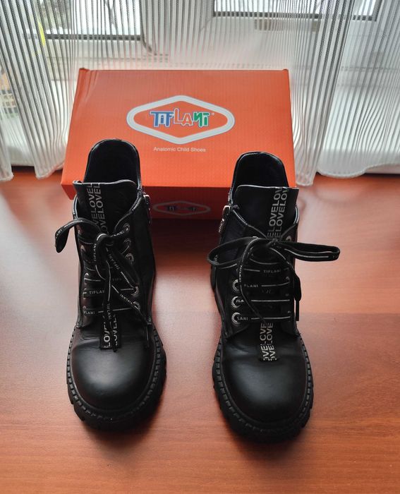 Фирменные, демисезонные ботинки 33 размера