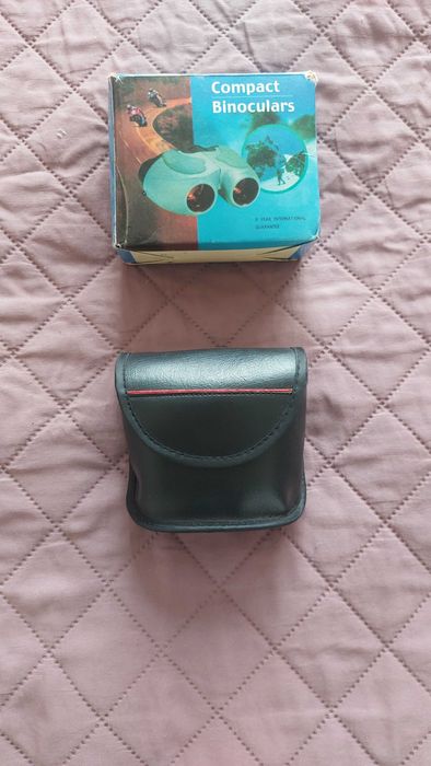 Компактен туристически бинокъл 8Х21 UCF