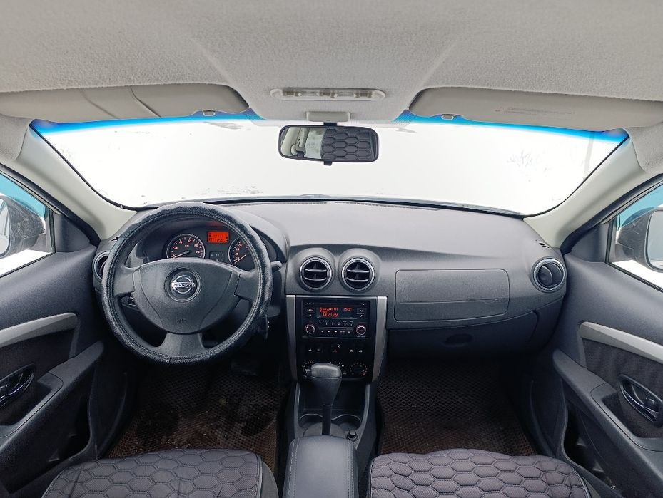 Продается Nissan 2014 года