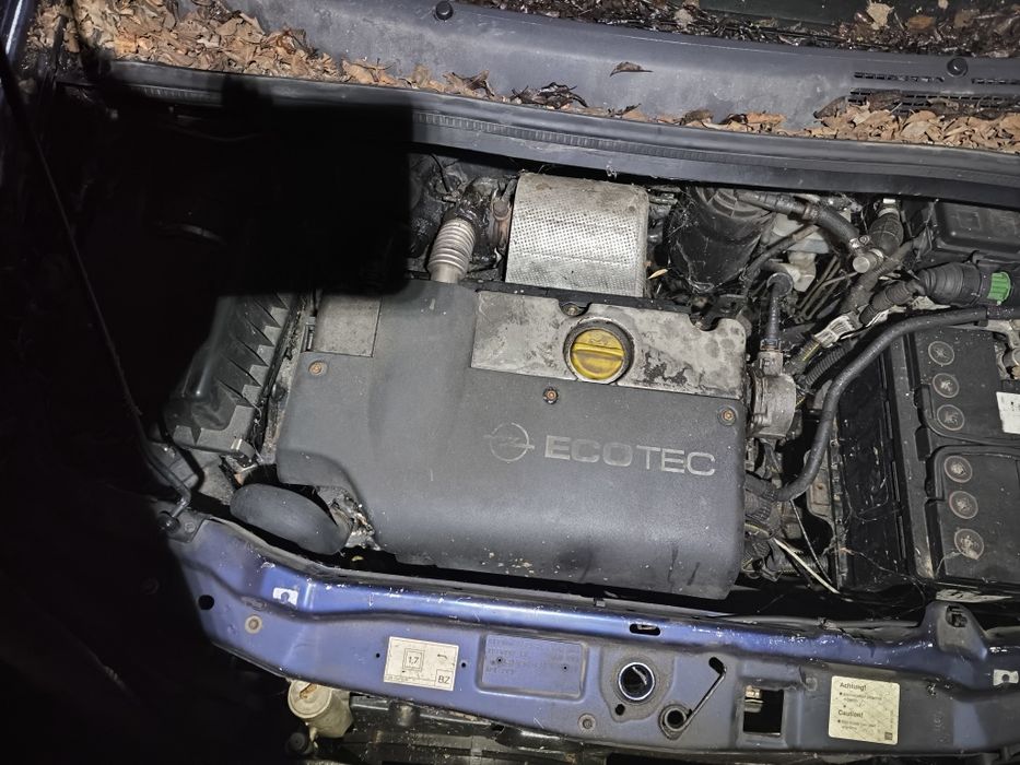 Опел Зафира А На части