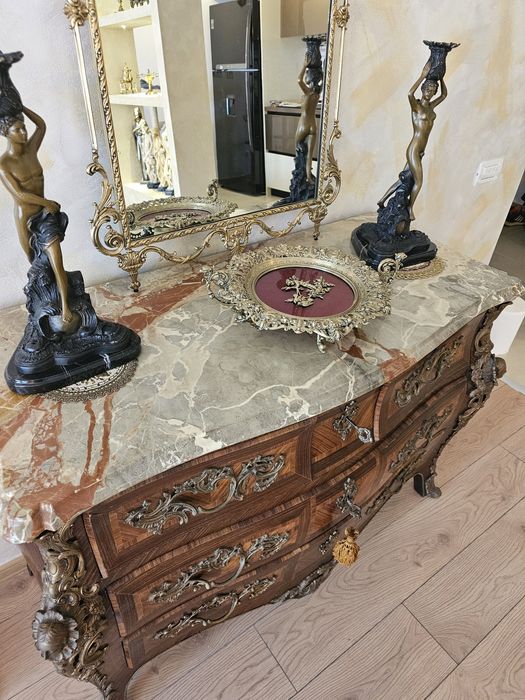 Comoda Louis xv, superba cu oglinda bronz
