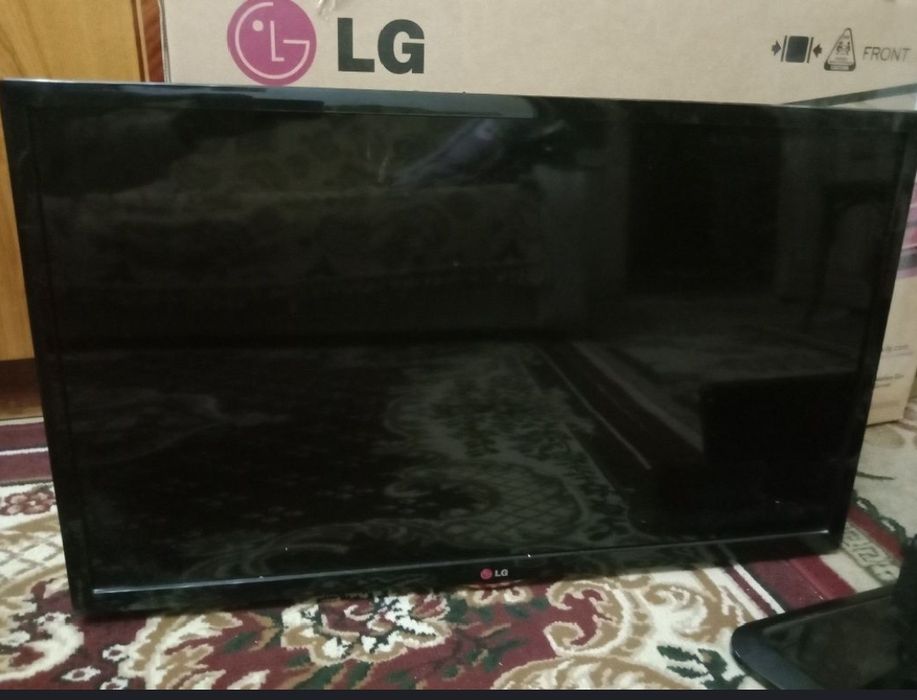 Led televizor sotiladi 32 dyunlik ekran