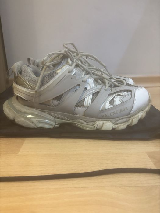 Balenciaga track