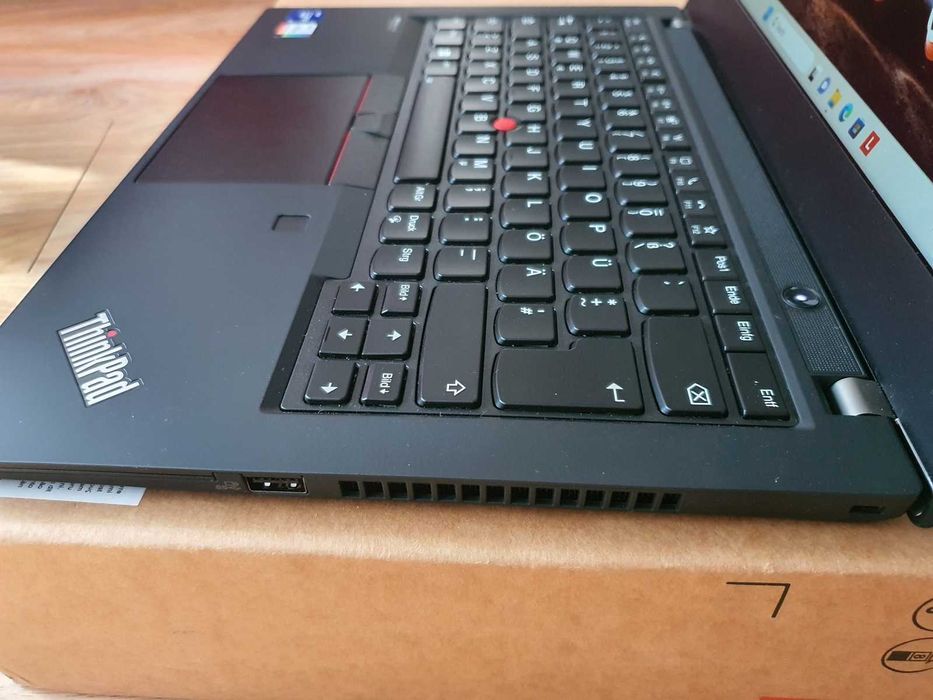 Lenovo ThinkPad T14 Gen 2 i7-1185G7 14.0" IPS 32GB 512GB Win11 Pro nou