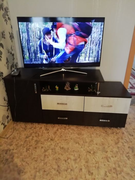 Тумба под Тв, цвет Венги.