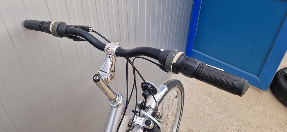 Дамски велосипед Hattrick колело 28"