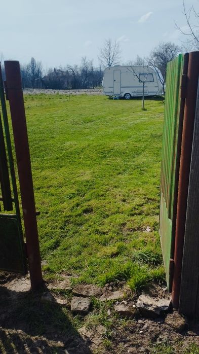 Vând casa bătrânească cu teren 1425 mp in Oarja,jud Arges.