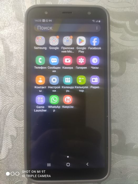 Самсунг А 40,Самсунг J6+