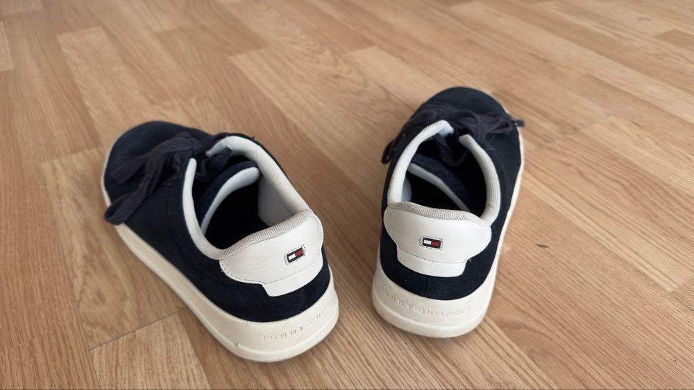 Adidasi Tommy Hilfiger