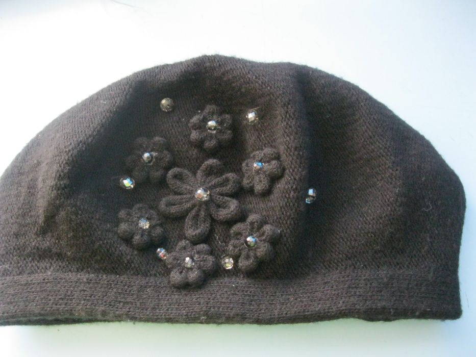 Продам шапки,снуд,береты ,шарфы