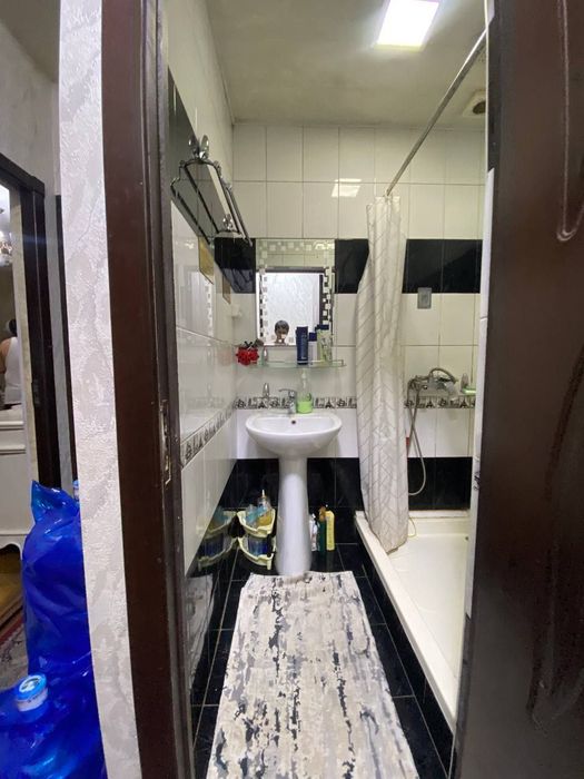 Чилонзор метро 3 хона квартира сотилади