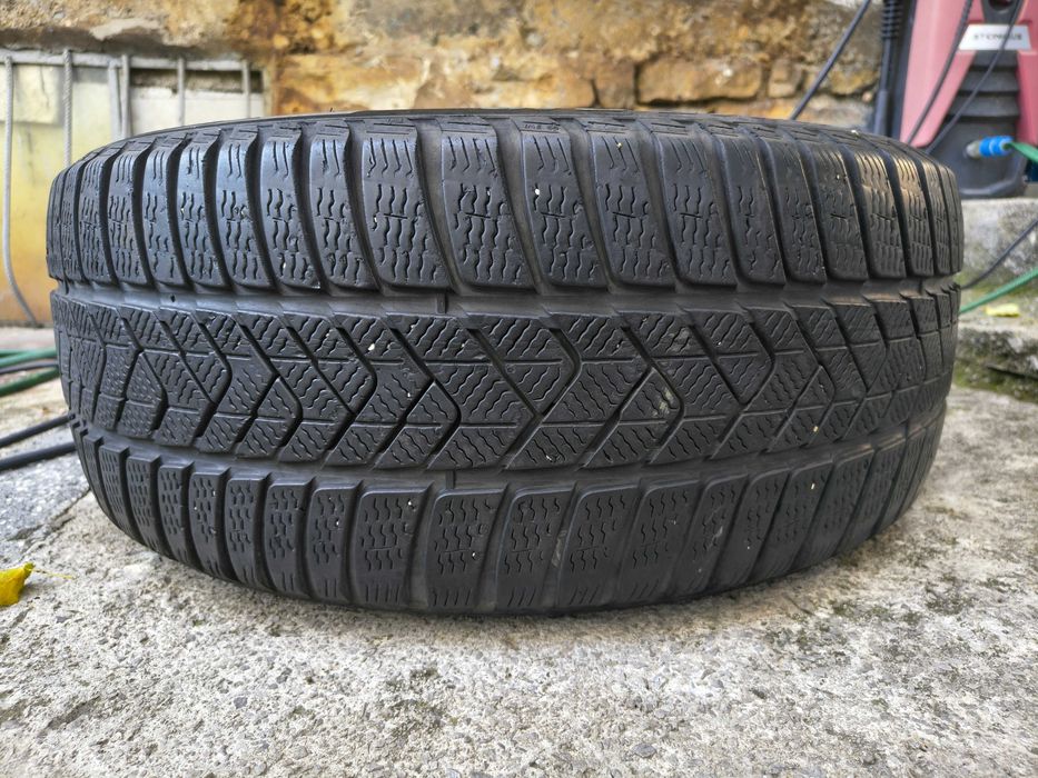 245/45/19 1бр.Pirelli Зимна гума RSC