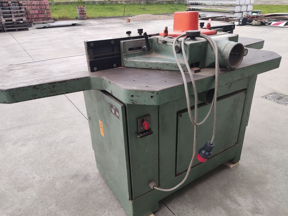 Mașină de frezat lemn, freză tâmplărie