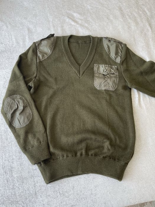 Военная кофта. Новая.