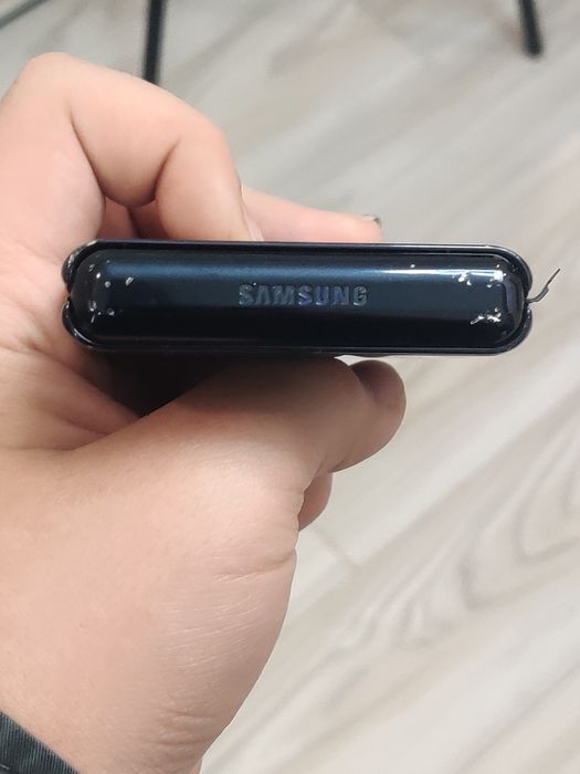 Galaxy z flip 1 рабочий