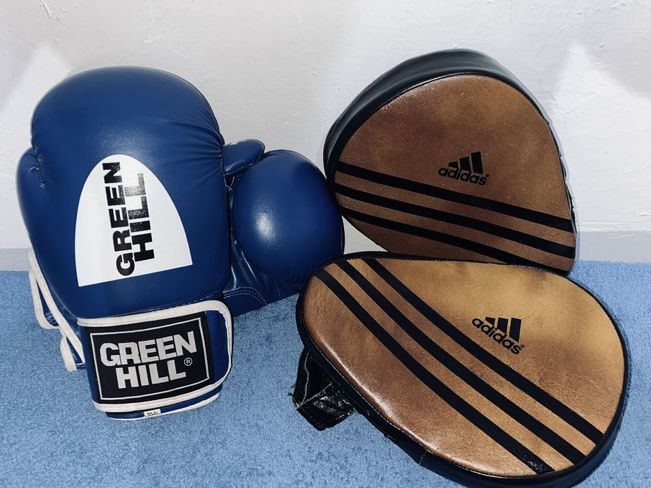 бокс перчатка,лапа, шлем в подарок