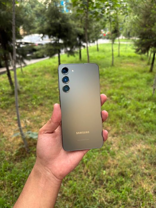 SAMSUNG S23 plus