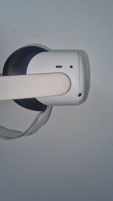 Срочно продам .Meta quest 2 128GB