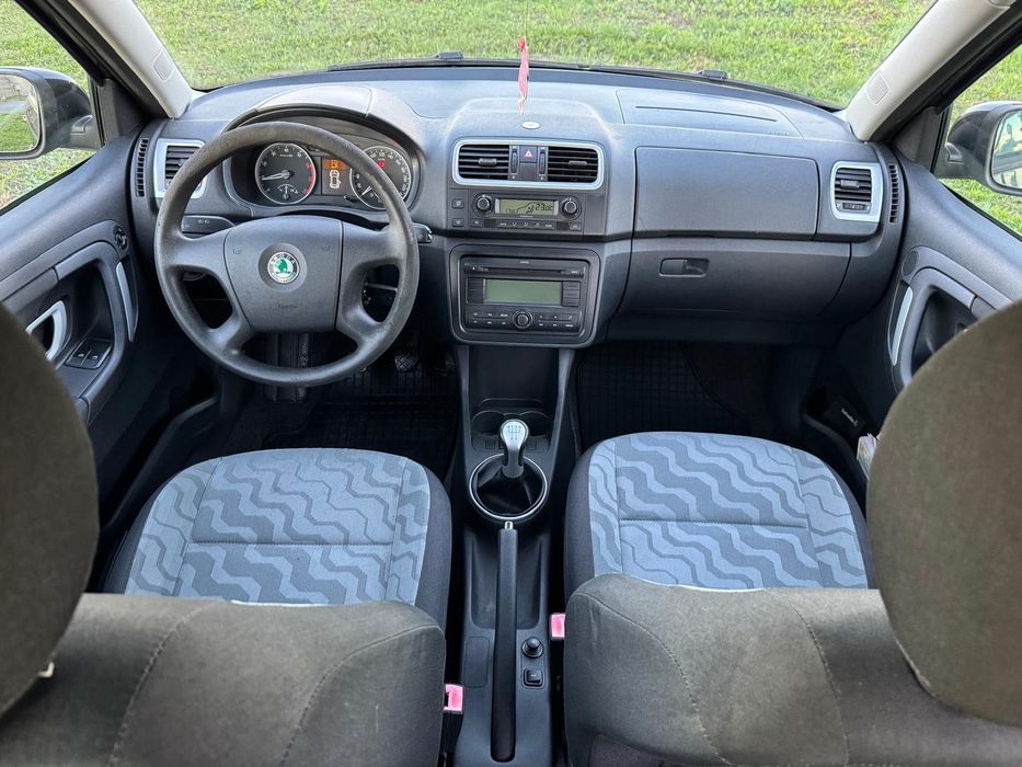 Vând skoda fabia 2009