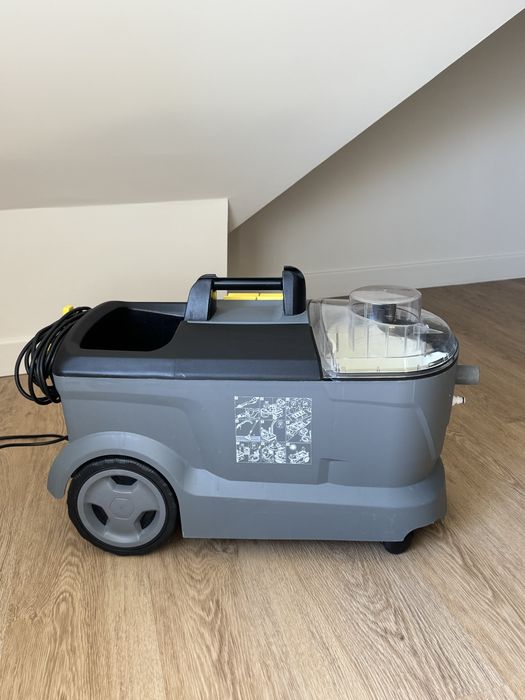 Продам пылесос моющий Karcher Puzzi 10/01