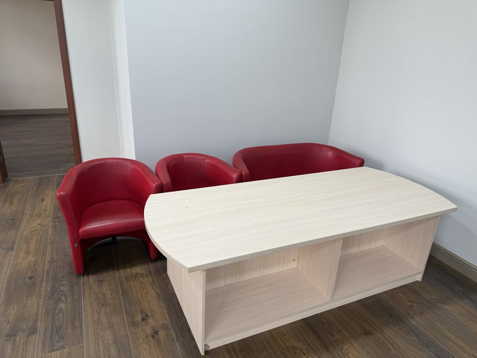 Продам кресла вместе со столом