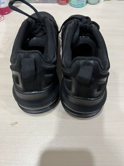 Мужское обувь, размер 37.