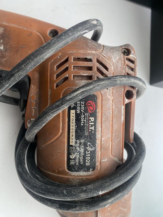 Продам шуруповерт Пит