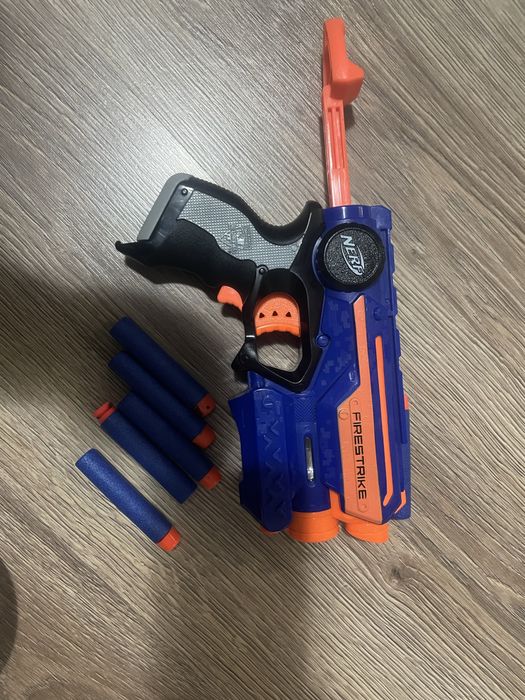 Нърф + 10 патрона