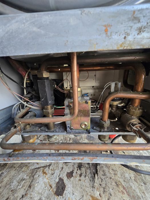 Centrală termică Ariston pe gaz –  Pentru piese sau utilizare