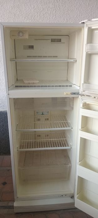 Холодильник музлатгич