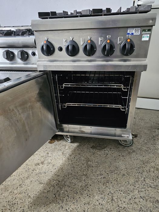 Falcon 6 Burner Dominator Plus Oven,2021г 4500лв