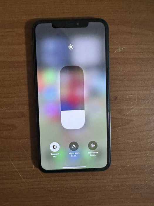 iPhone XS max в черном цвете