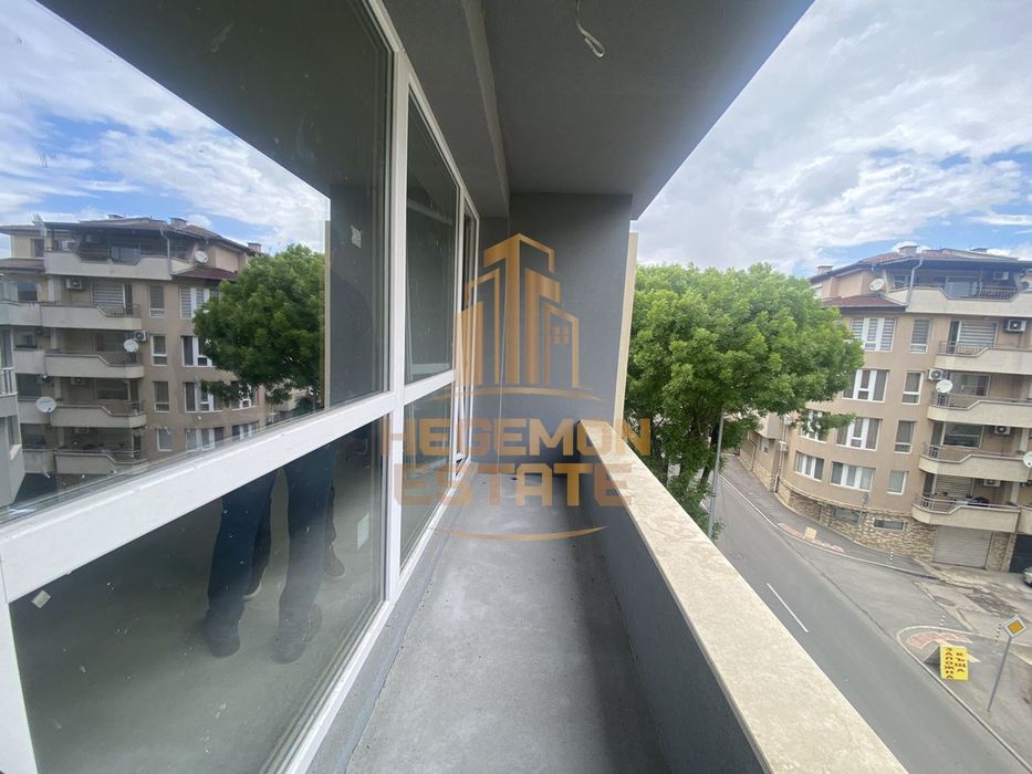 Продава се Двустаен апартамент в Варна, Аспарухово - 52 кв.м за 1443 €/кв.м - Снимка #2