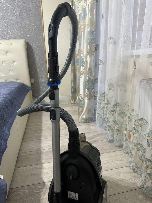 Продаётся пылесос