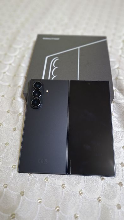 Samsung galaxy Z fold 7 12/256gb