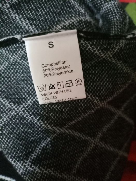 Продам костюм 42 размер