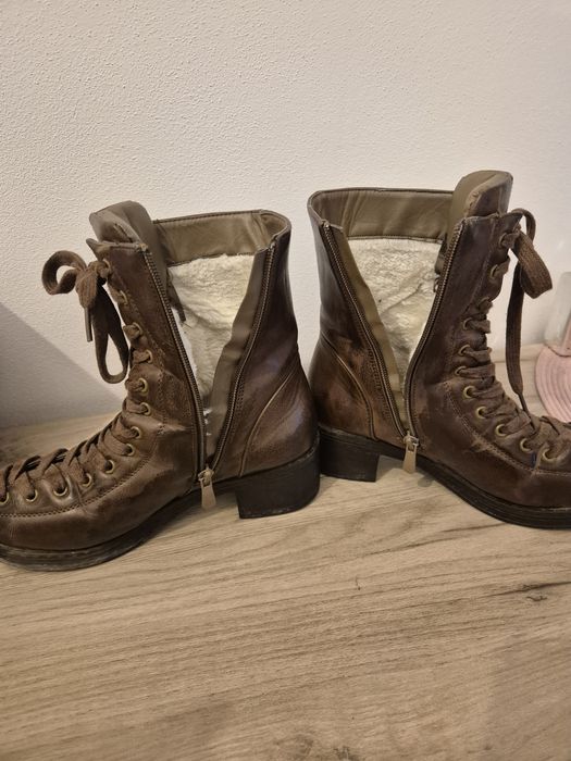 Ghete marou cu șiret