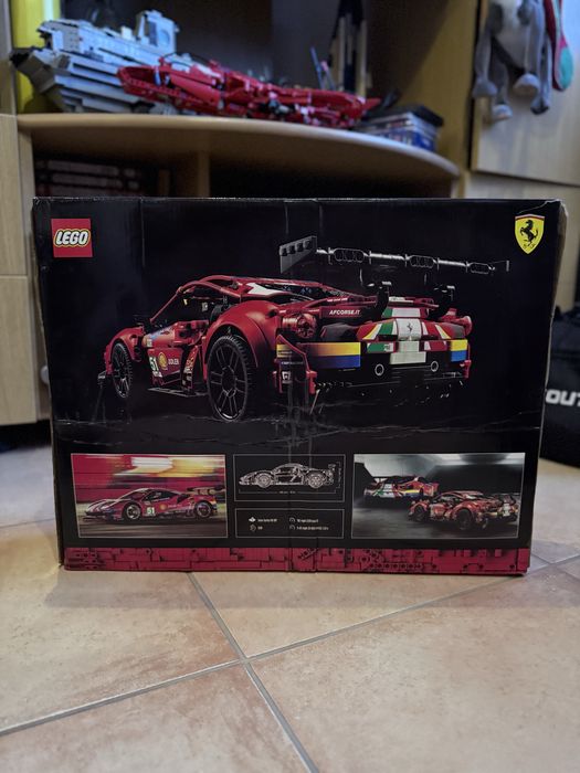 LEGO Ferrari 488 GTE