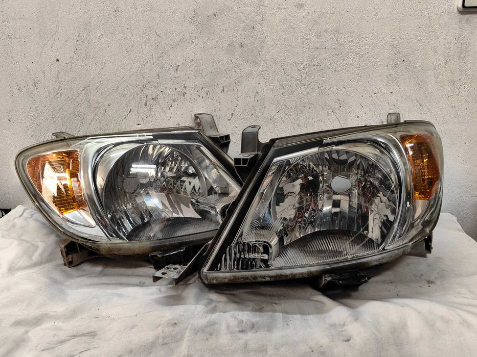 Оригинални фарове Тойота   Toyota Hilux