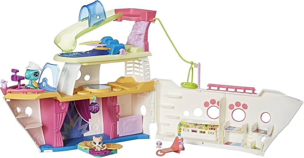 Pet shop кораб ,лайнер играчка за деца +фигурки