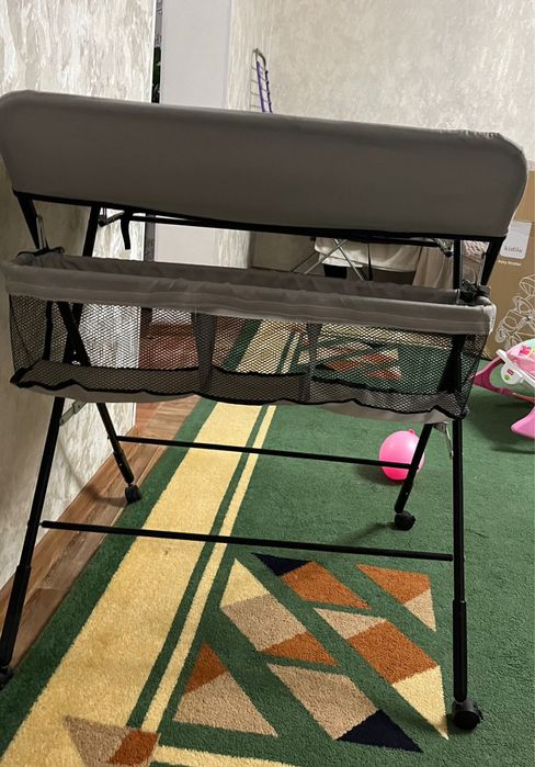 Пеленальный столик