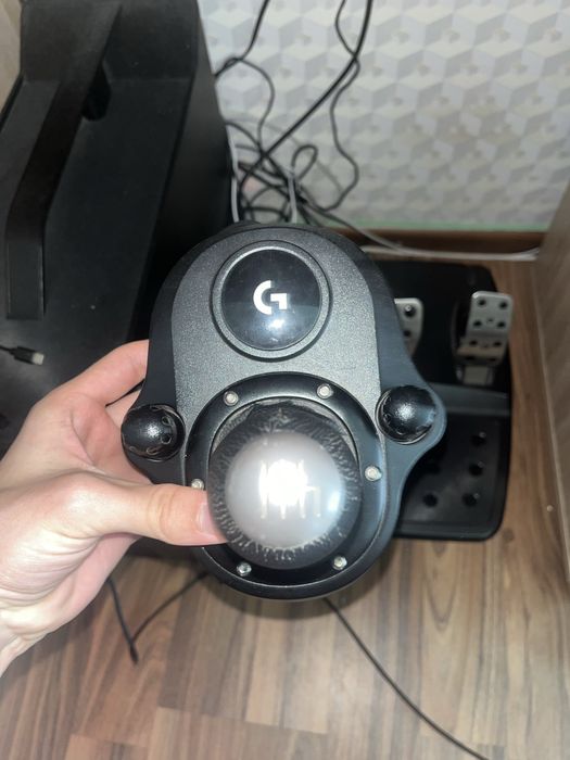 Volan Logitech G29 + schimbator Logitech (se negochieaza usor)