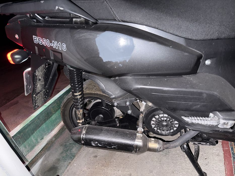 Продам скутер танк 149кубов